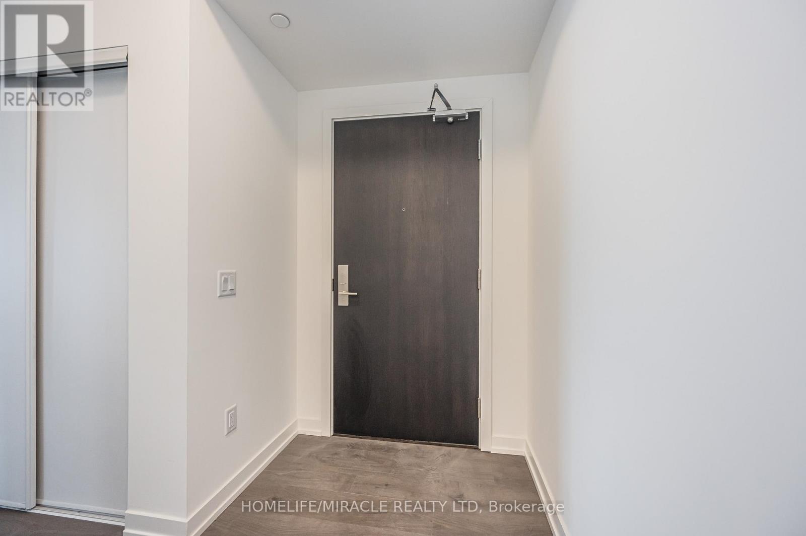 2203 - 55 DUKE STREET