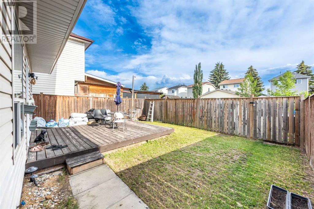 214 Erin Circle SE