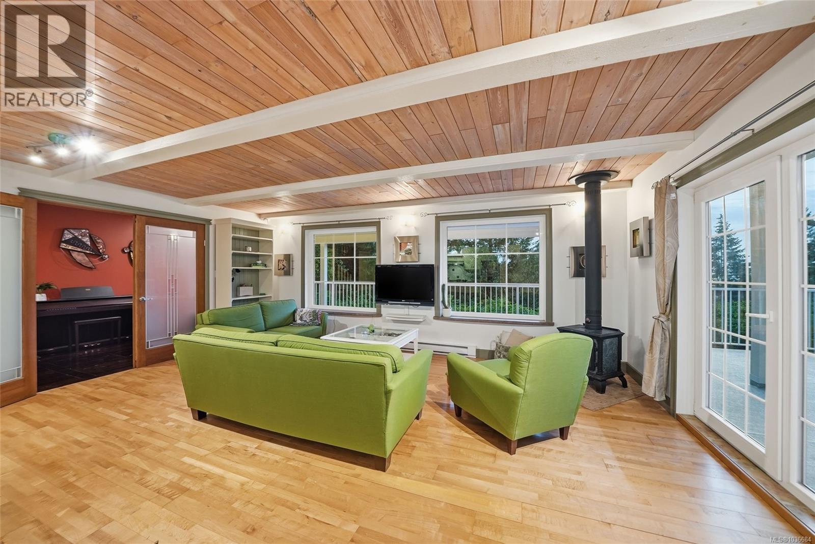 1973 Harlequin Cres