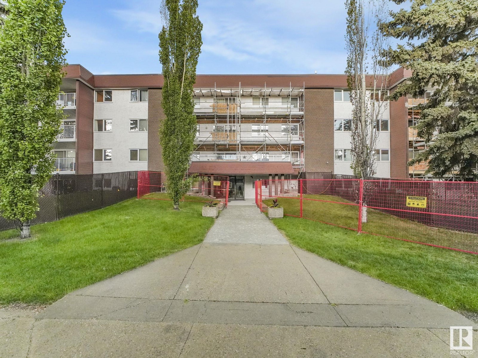 #207 14810 51 AV NW