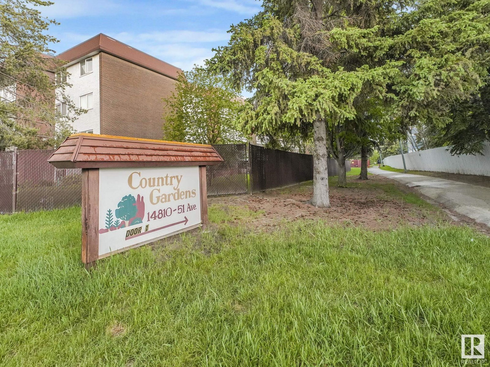 #207 14810 51 AV NW