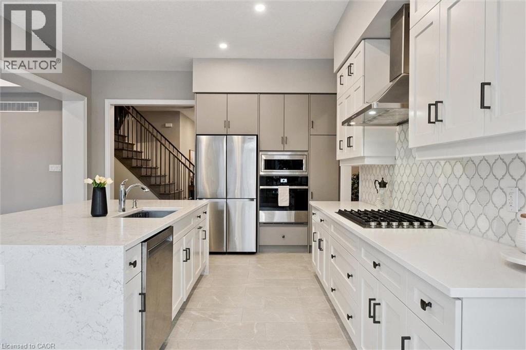 187 AMBROUS Crescent