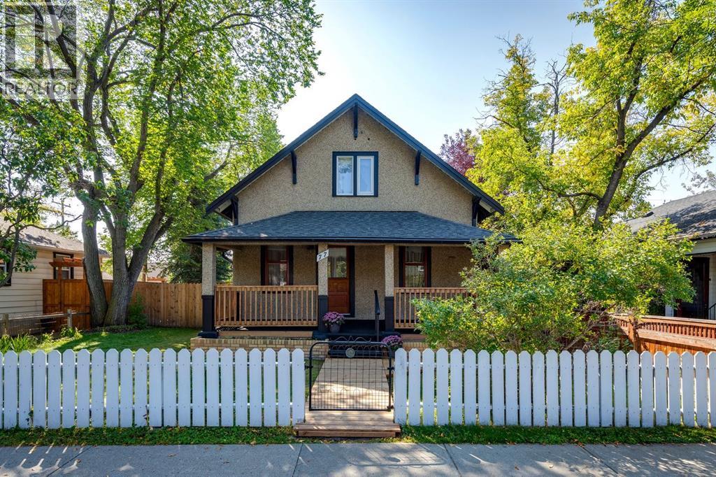 77 Elma Street W