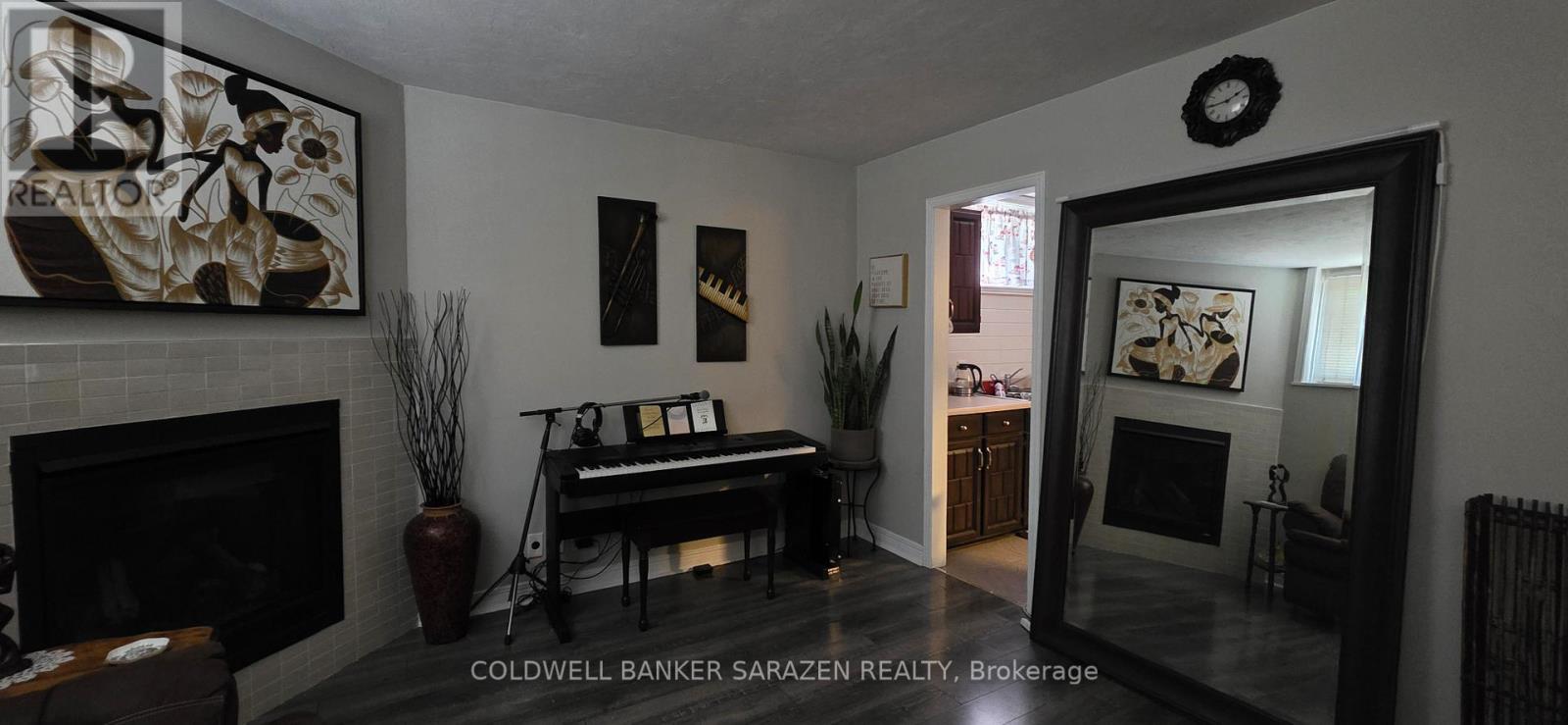 3 - 2707 PRISCILLA STREET