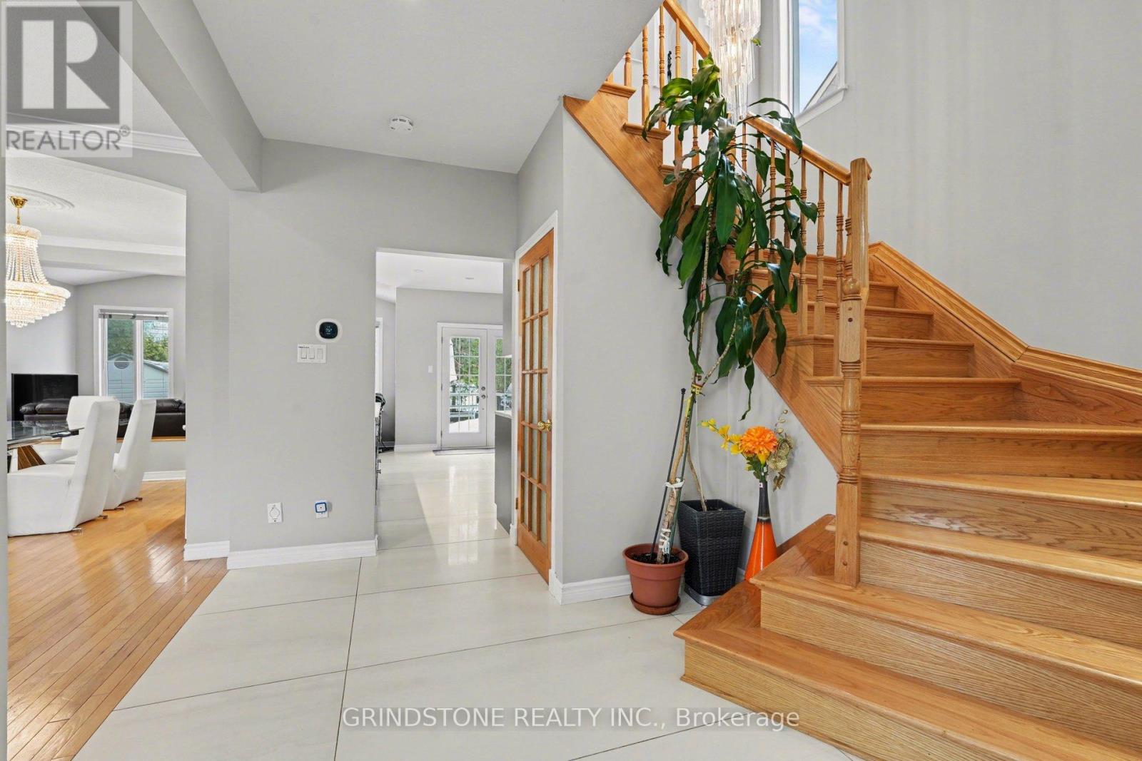 95 EVANSHEN CRESCENT