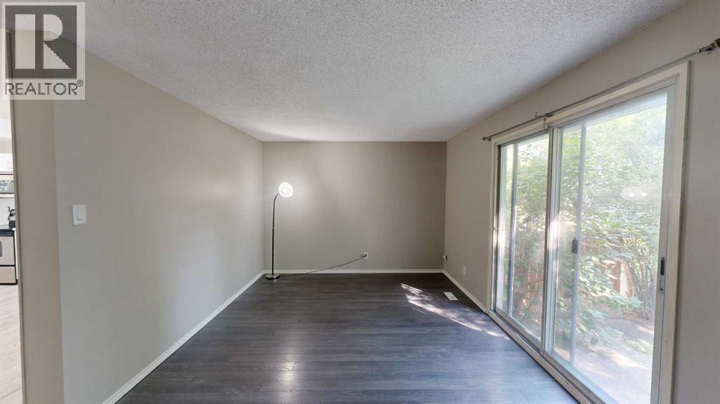 10, 115 Lafayette Boulevard W