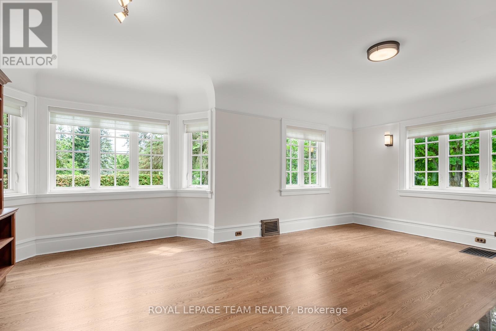 308 MANOR AVENUE
