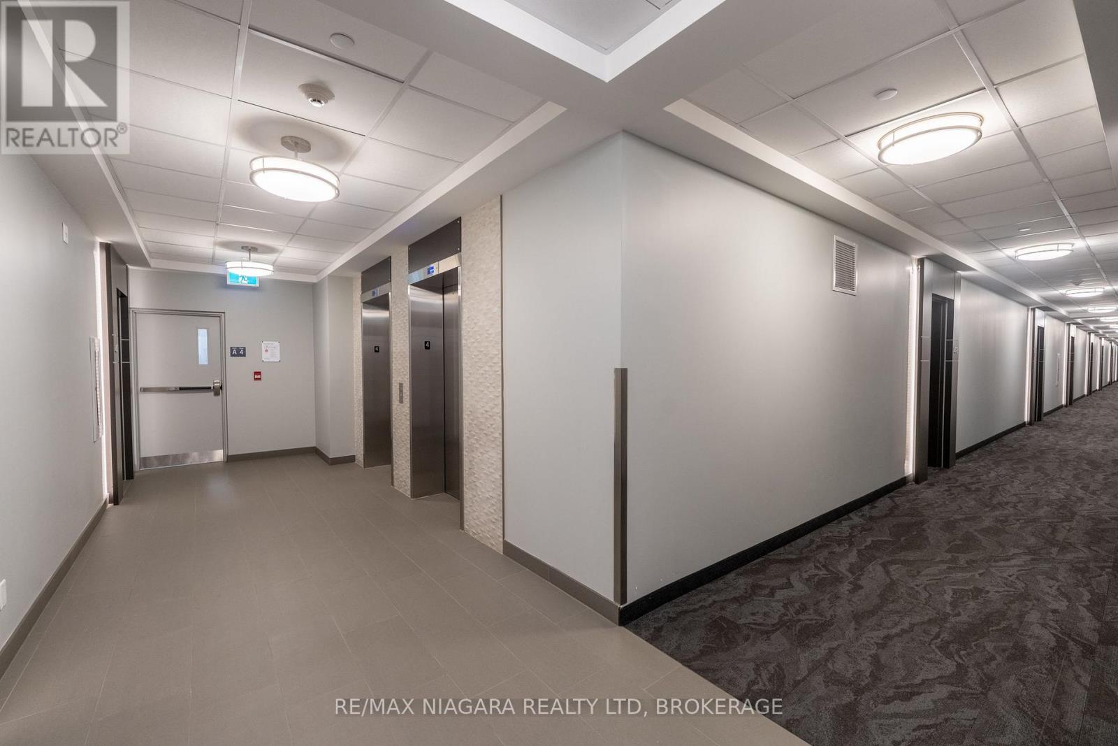 403 - 399 QUEEN STREET S