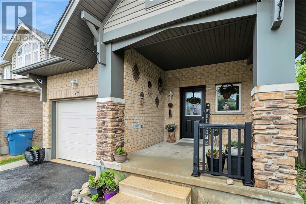 24 WILKIE Crescent