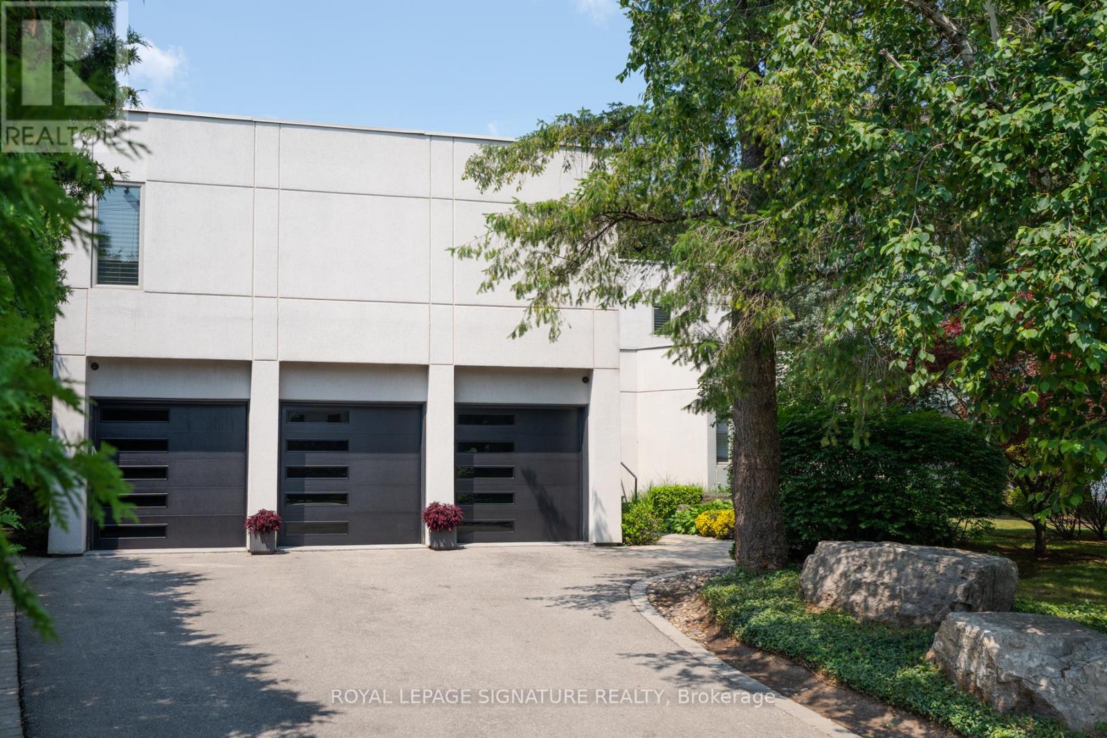 8 HARRISON ROAD
