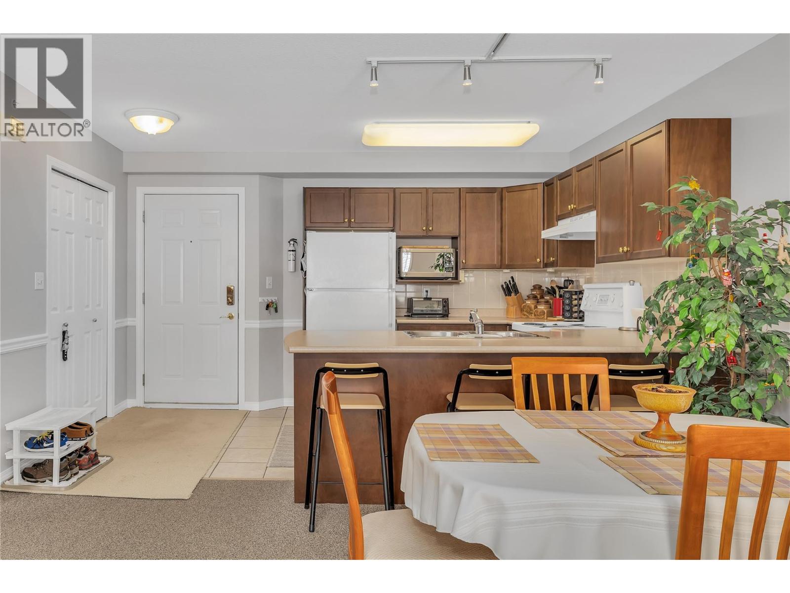 215 Kettleview Road Unit# 402