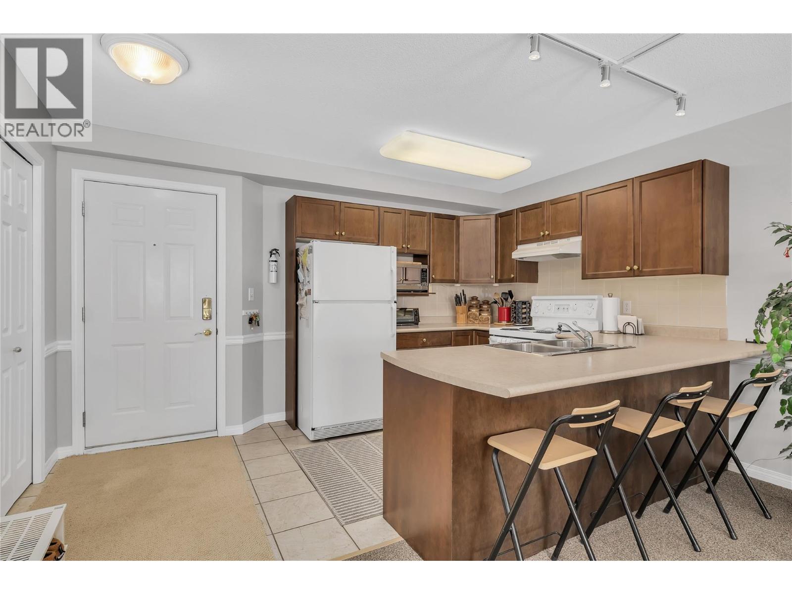 215 Kettleview Road Unit# 402