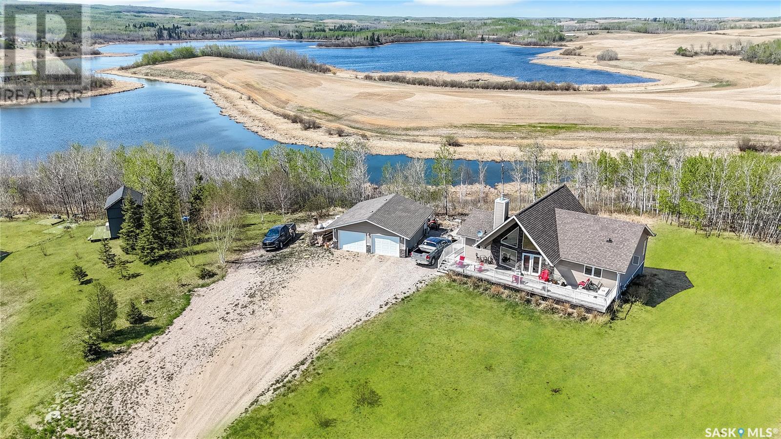 35 Lake DRIVE