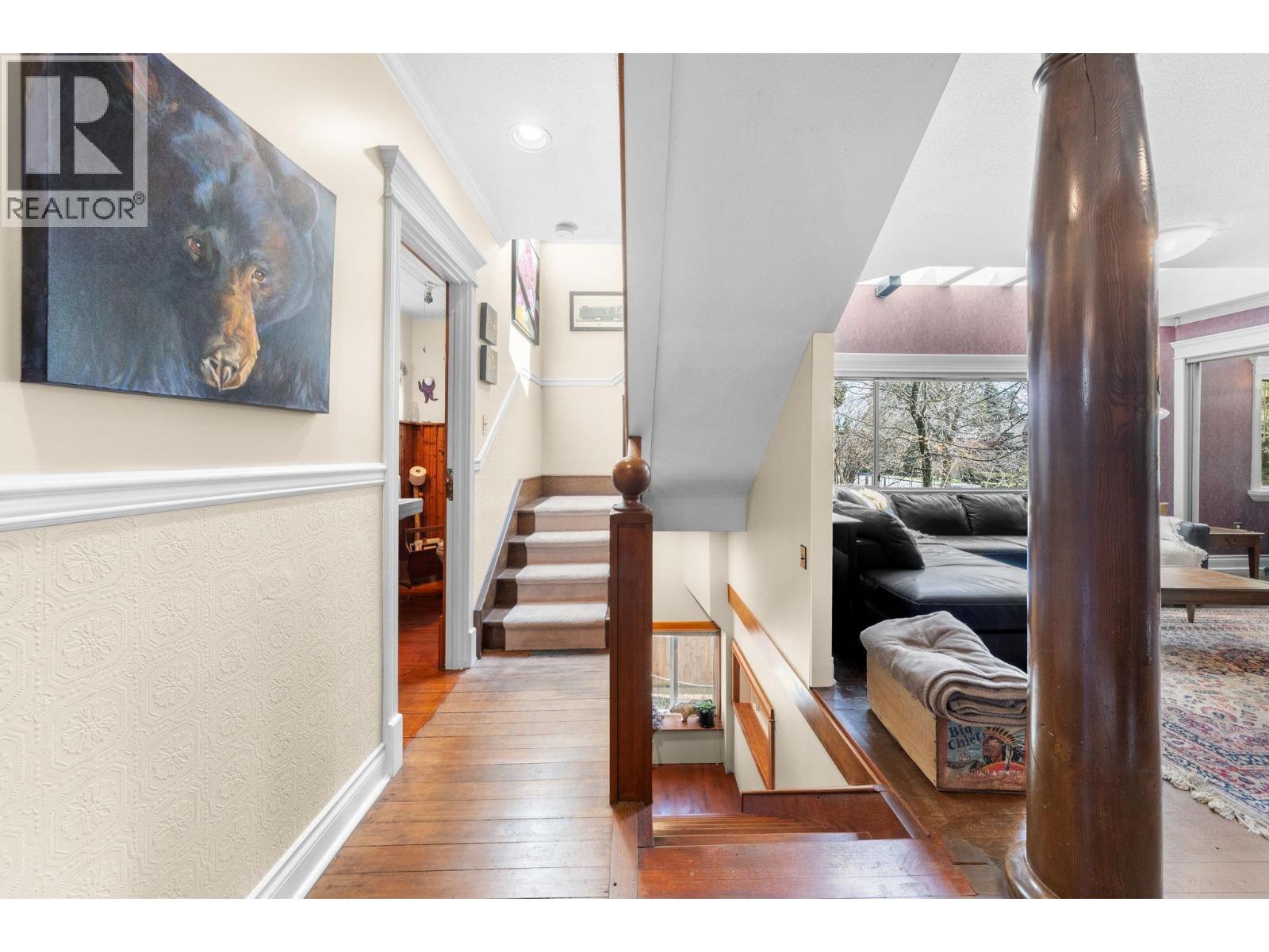 628 E 5TH STREET