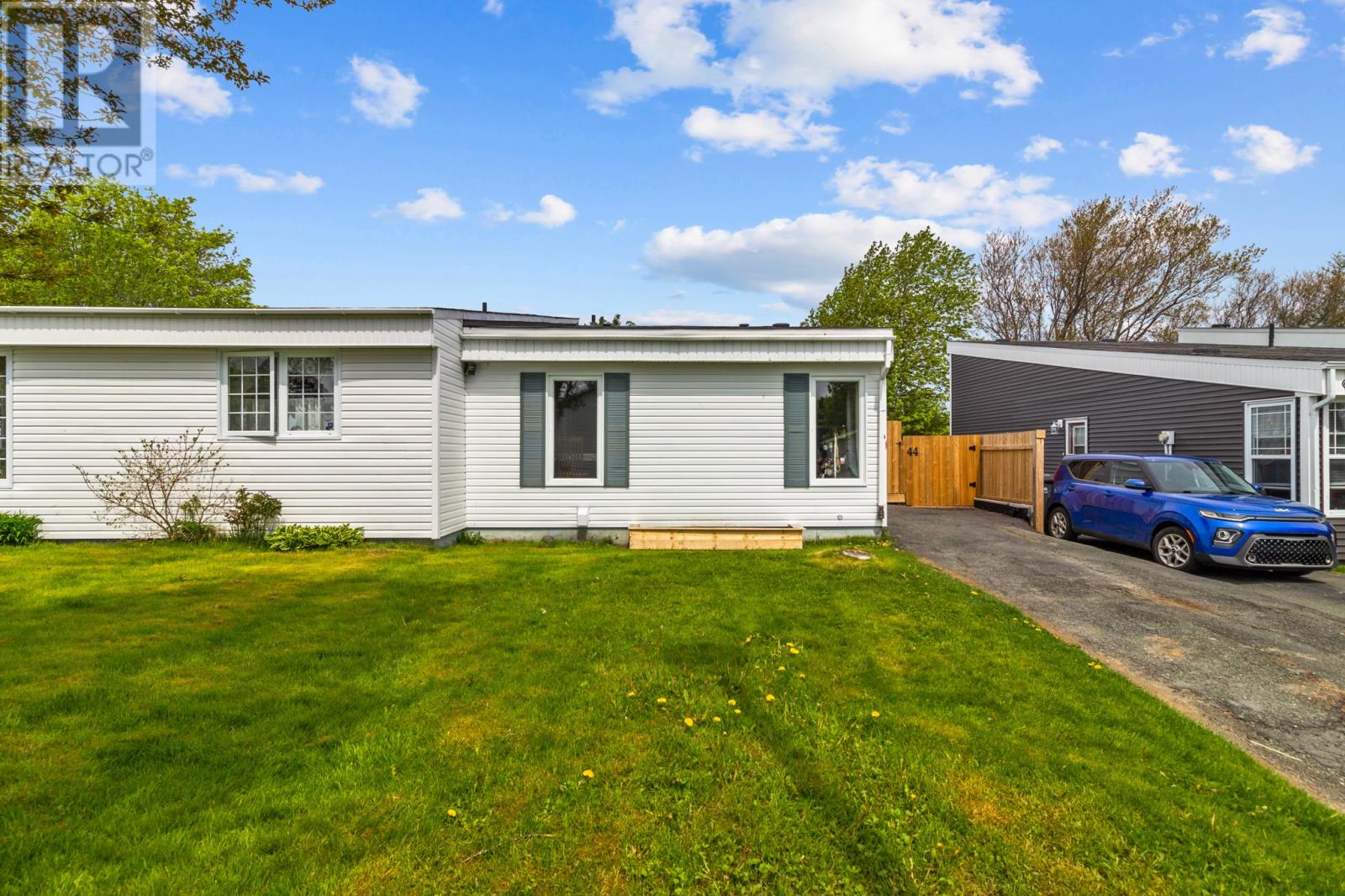 44 Gushue Avenue