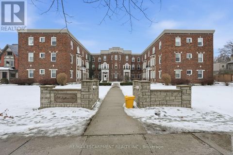 3 - 54 DUFFERIN AVENUE Brantford ON N3T4P5