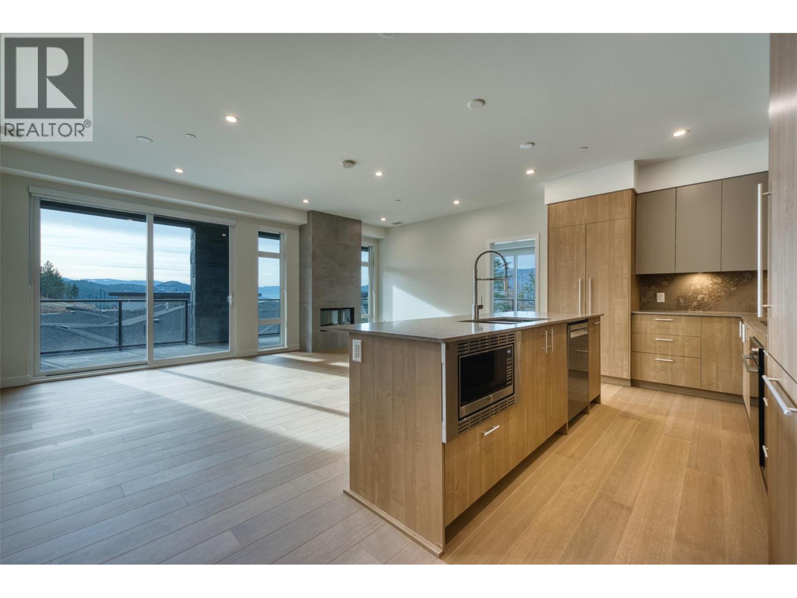 9652 Benchland Drive Unit# 205