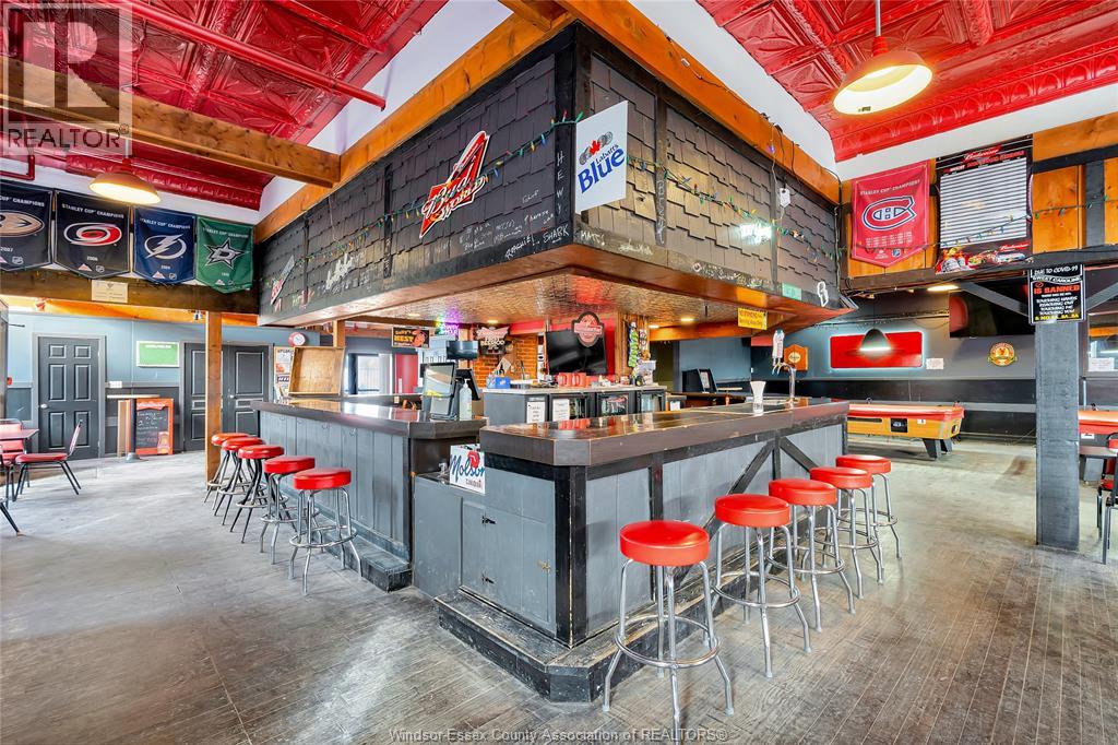 35 ERIE STREET South