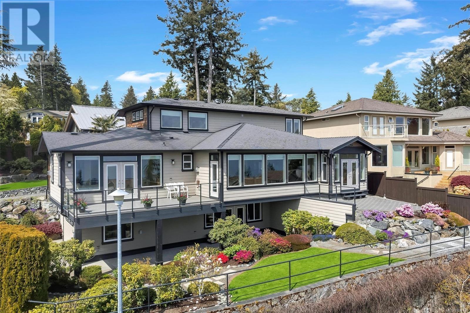 943 Sea ridge Lane
