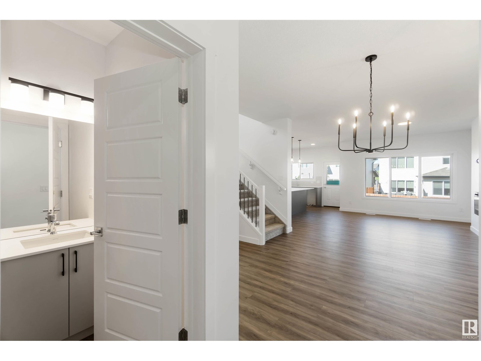 6 SERENO LN