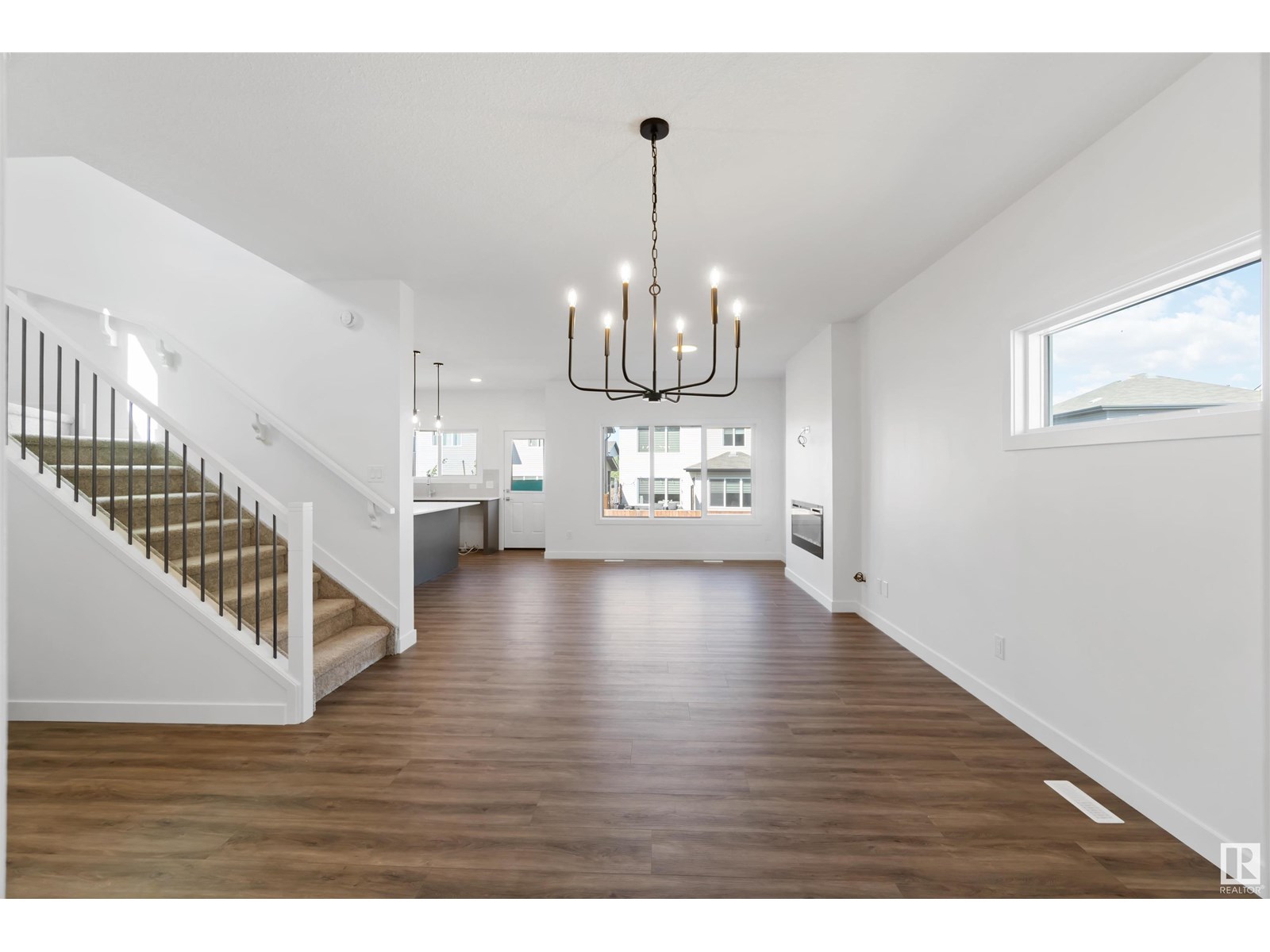 6 SERENO LN
