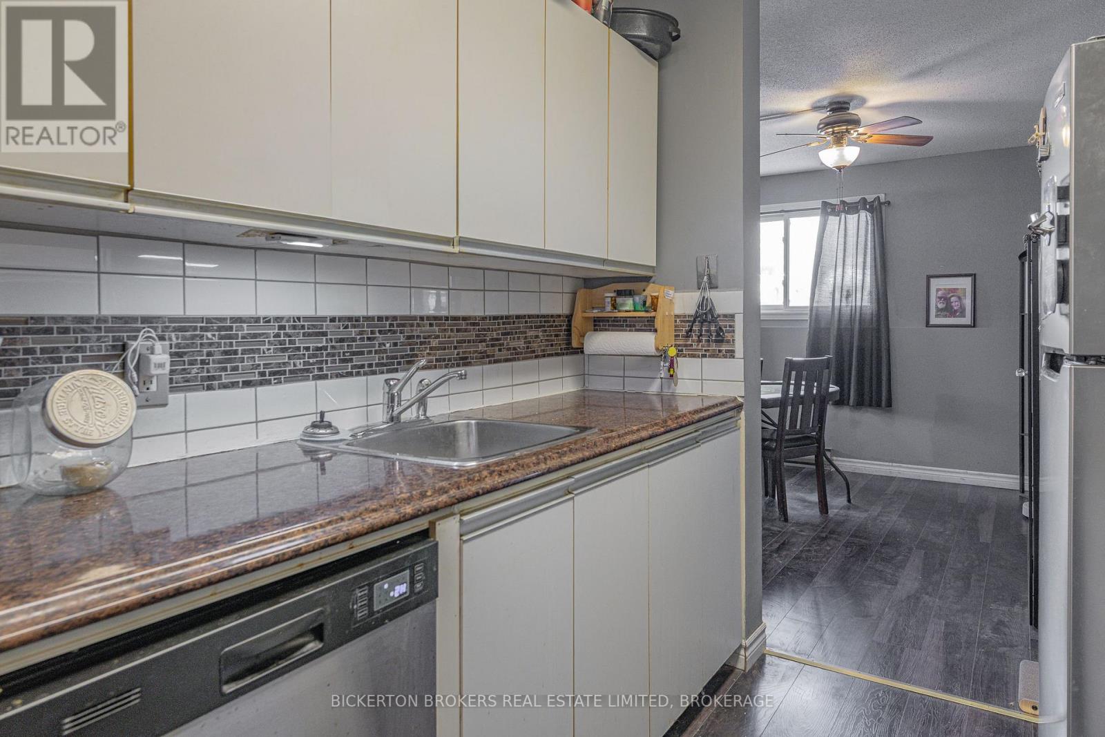 101 - 540 TALBOT PLACE