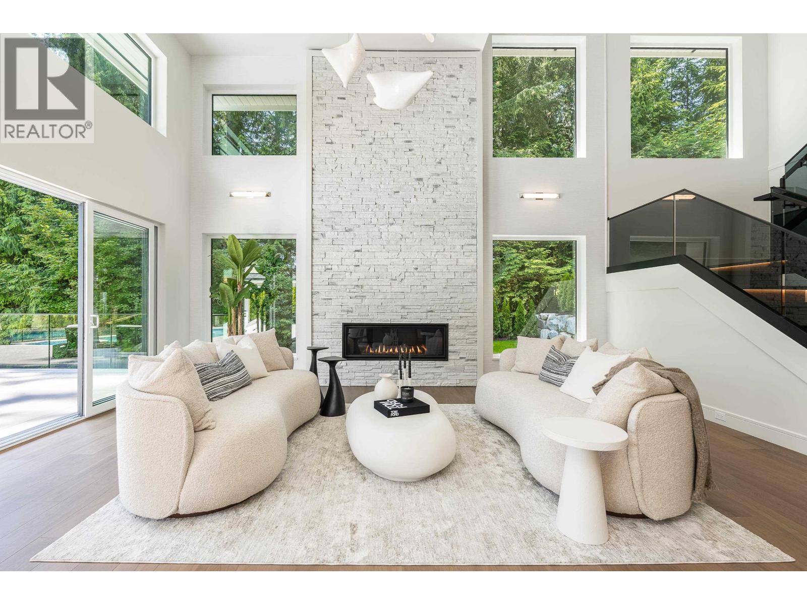 360 SOUTHBOROUGH DRIVE