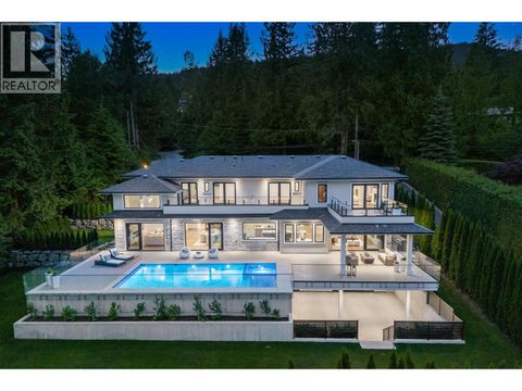 360 SOUTHBOROUGH DRIVE West Vancouver BC V7S1M1
