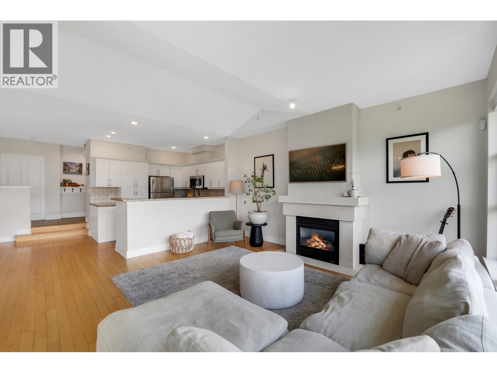 11 1024 GLACIER VIEW DRIVE