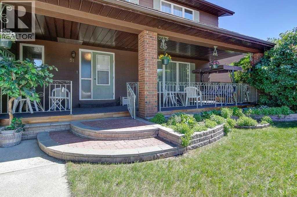 51 Parkwood Crescent