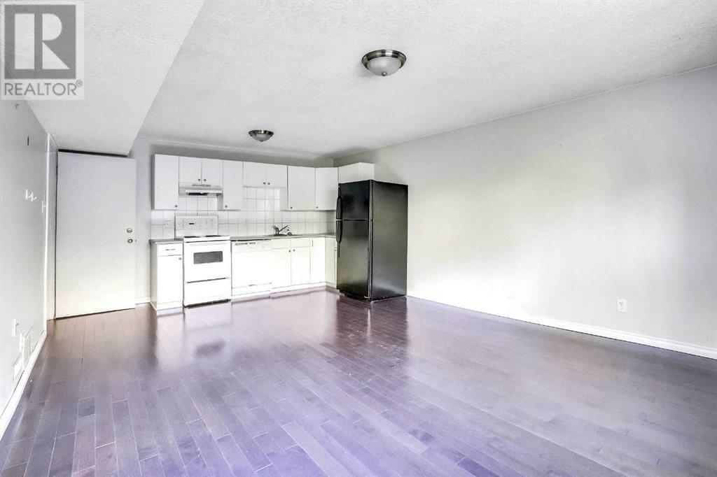 185 Cornwallis Drive NW