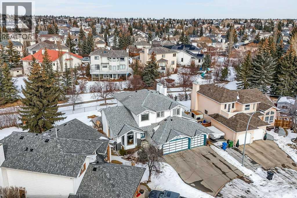 108 Hawkstone Close NW