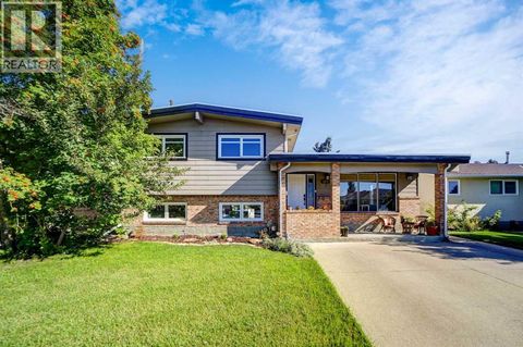 1059 Lakemount Boulevard S Lethbridge AB T1K3S6