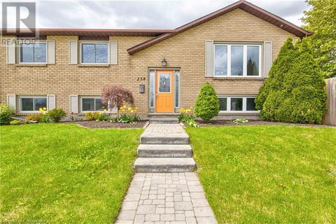 238 FOXHUNT Road Waterloo ON N2K2R9
