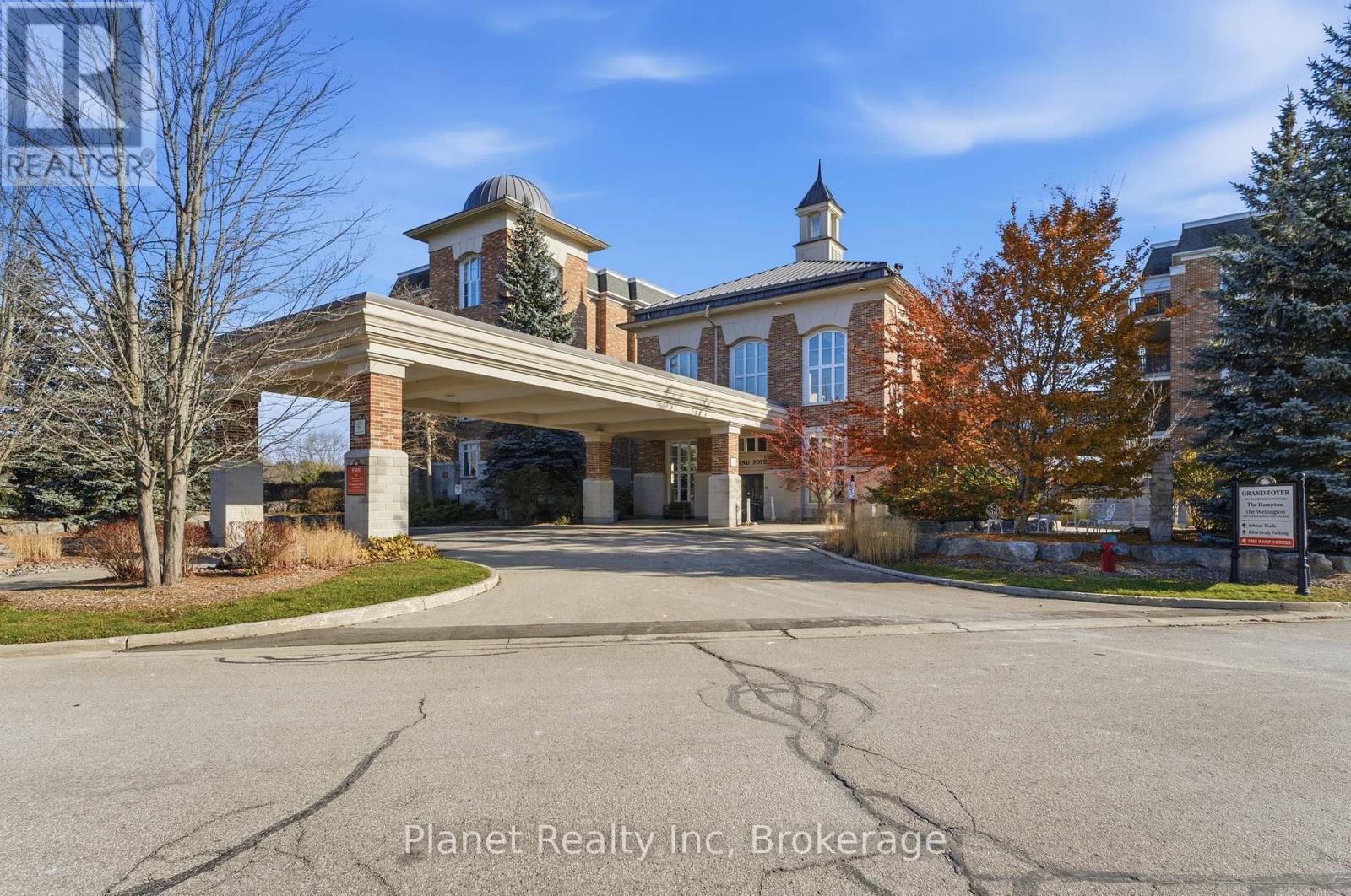 C305 - 65 BAYBERRY DRIVE