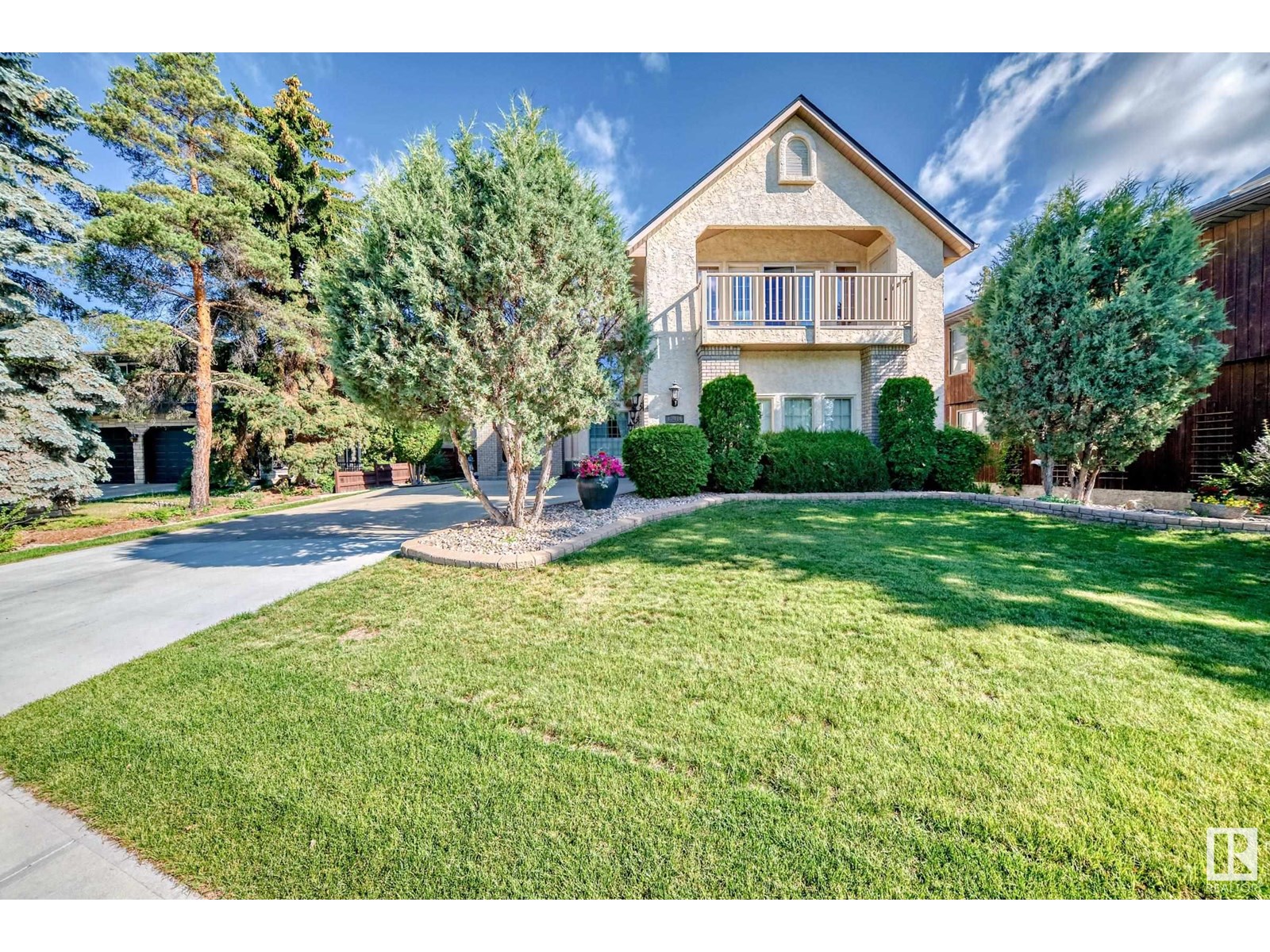 17416 53 AV NW
