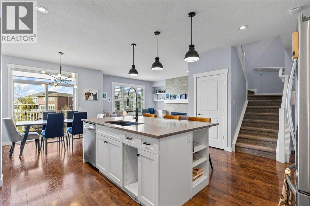 68 Legacy Manor SE