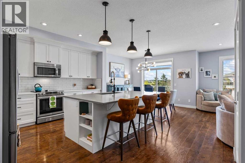 68 Legacy Manor SE
