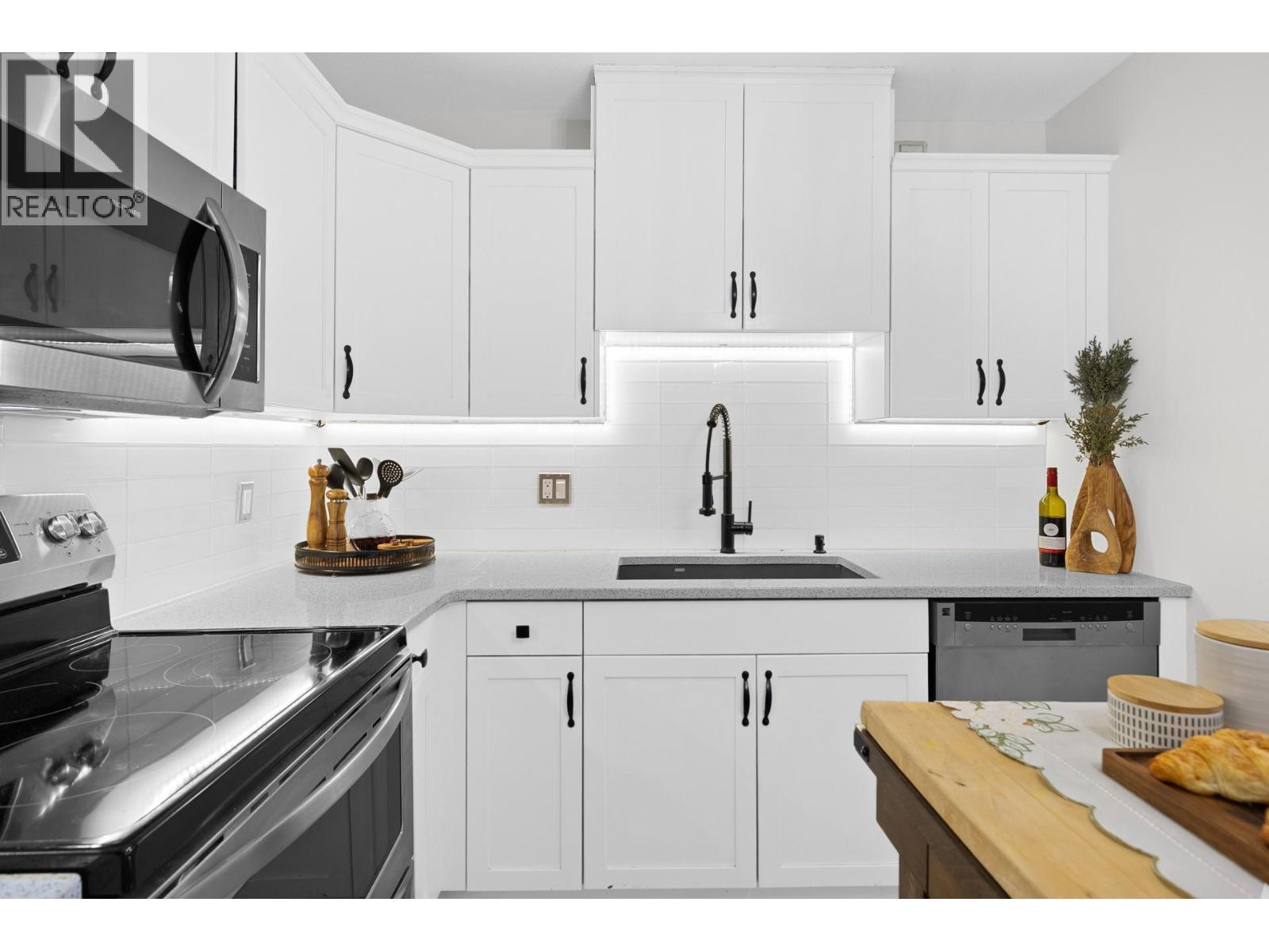 303 Whitman Road Unit# 106