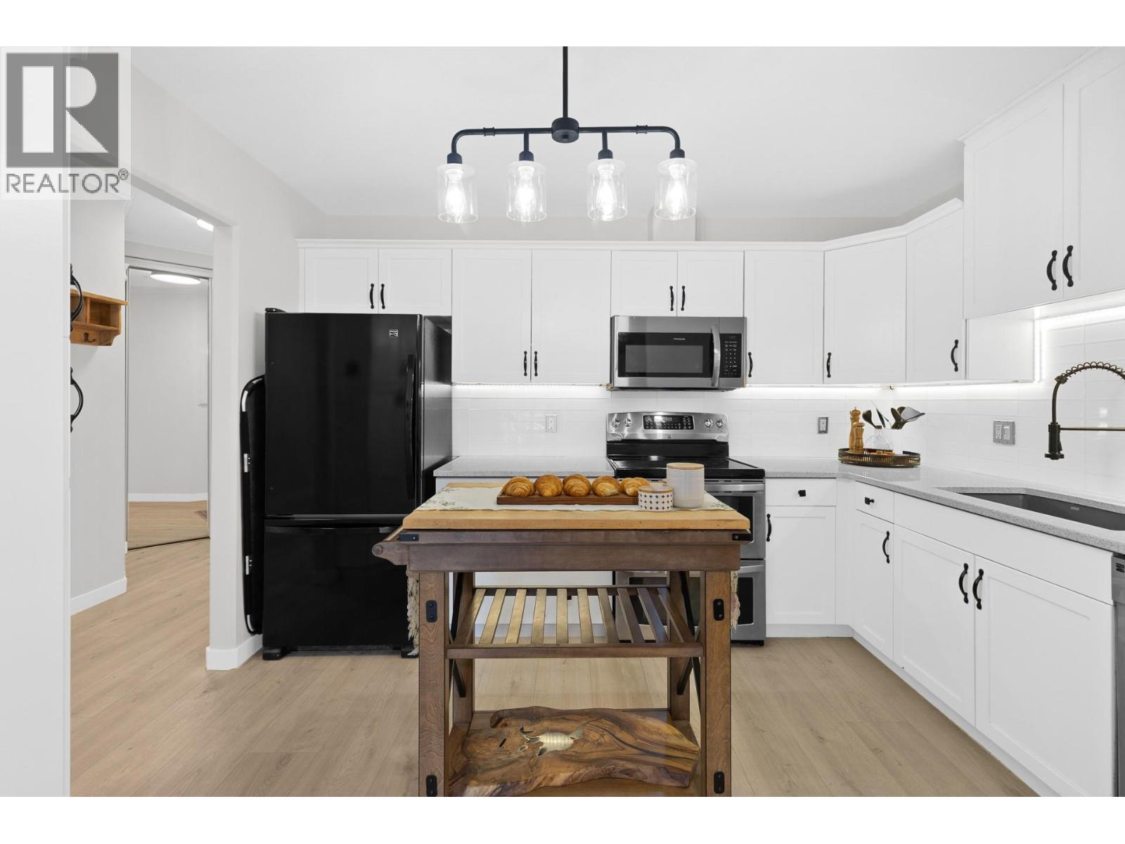 303 Whitman Road Unit# 106