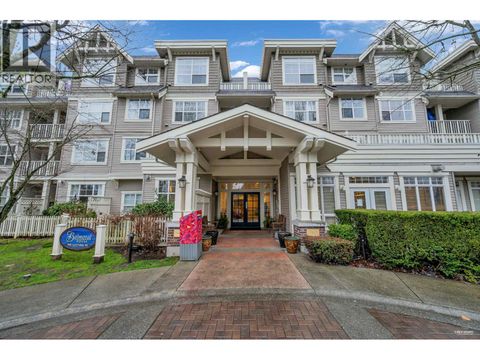 202 960 LYNN VALLEY ROAD North Vancouver BC V7J3V6