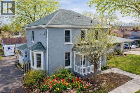 18 KAY Street Cambridge ON N1S2T6