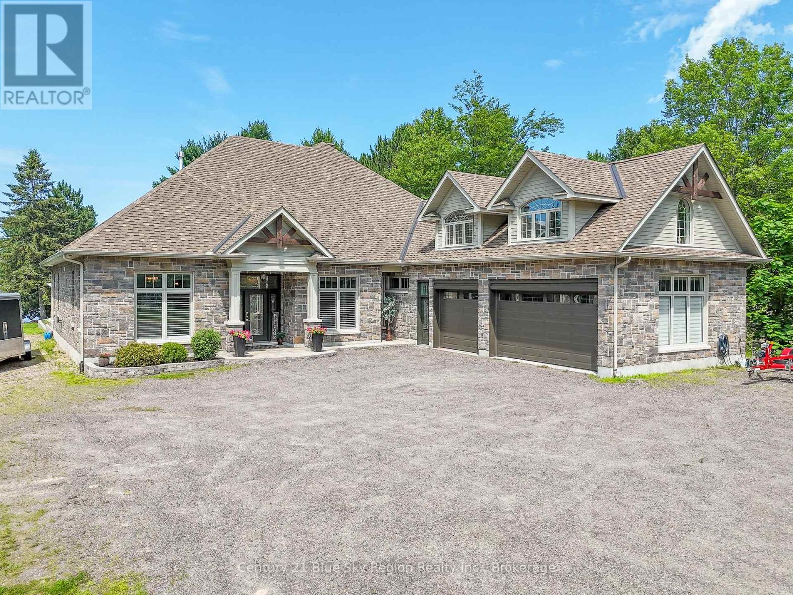 34 SUNRISE BAY DRIVE