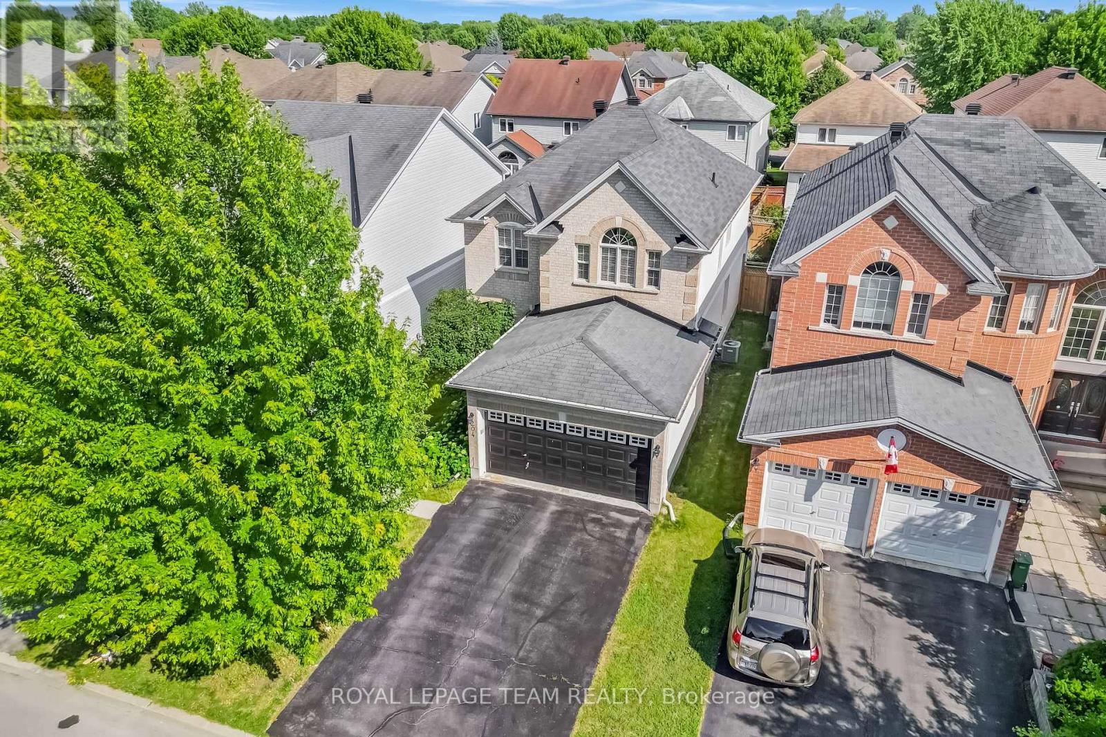 204 APPLECROSS CRESCENT