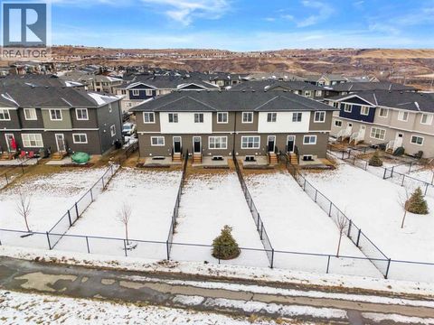 804, 525 River Heights Drive Cochrane AB T4C3E3
