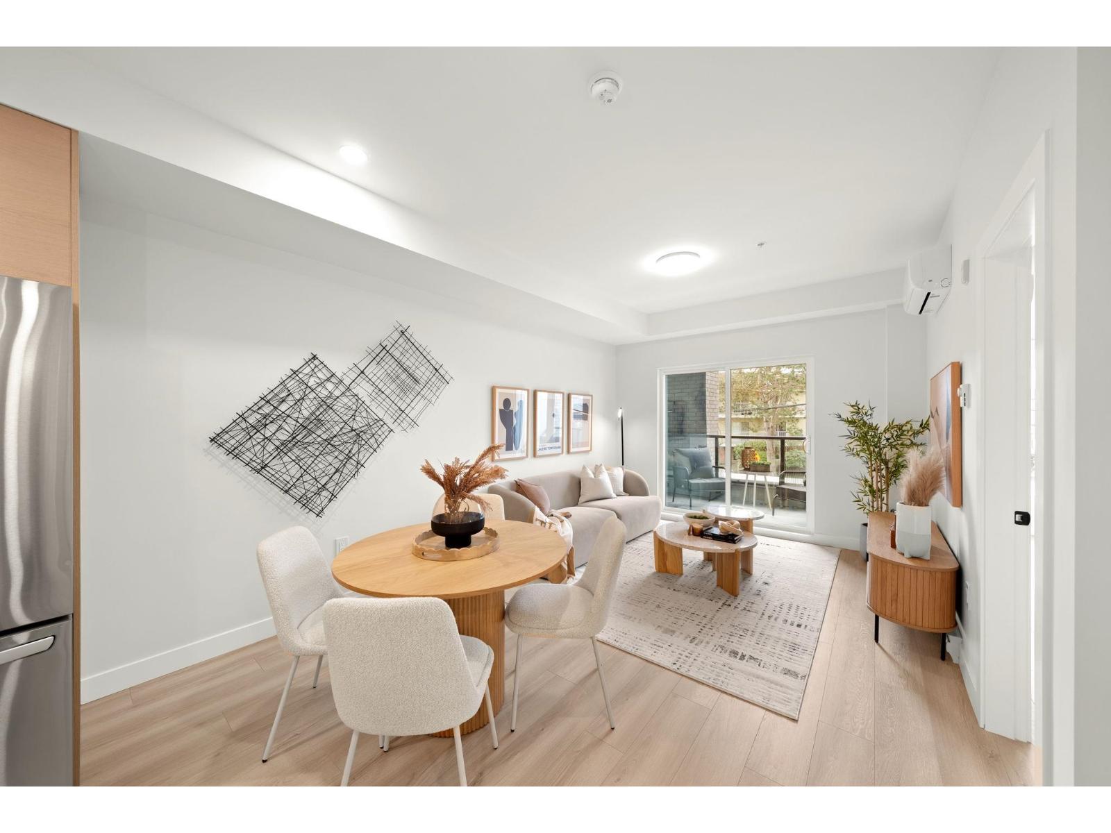 208 15353 17 AVENUE