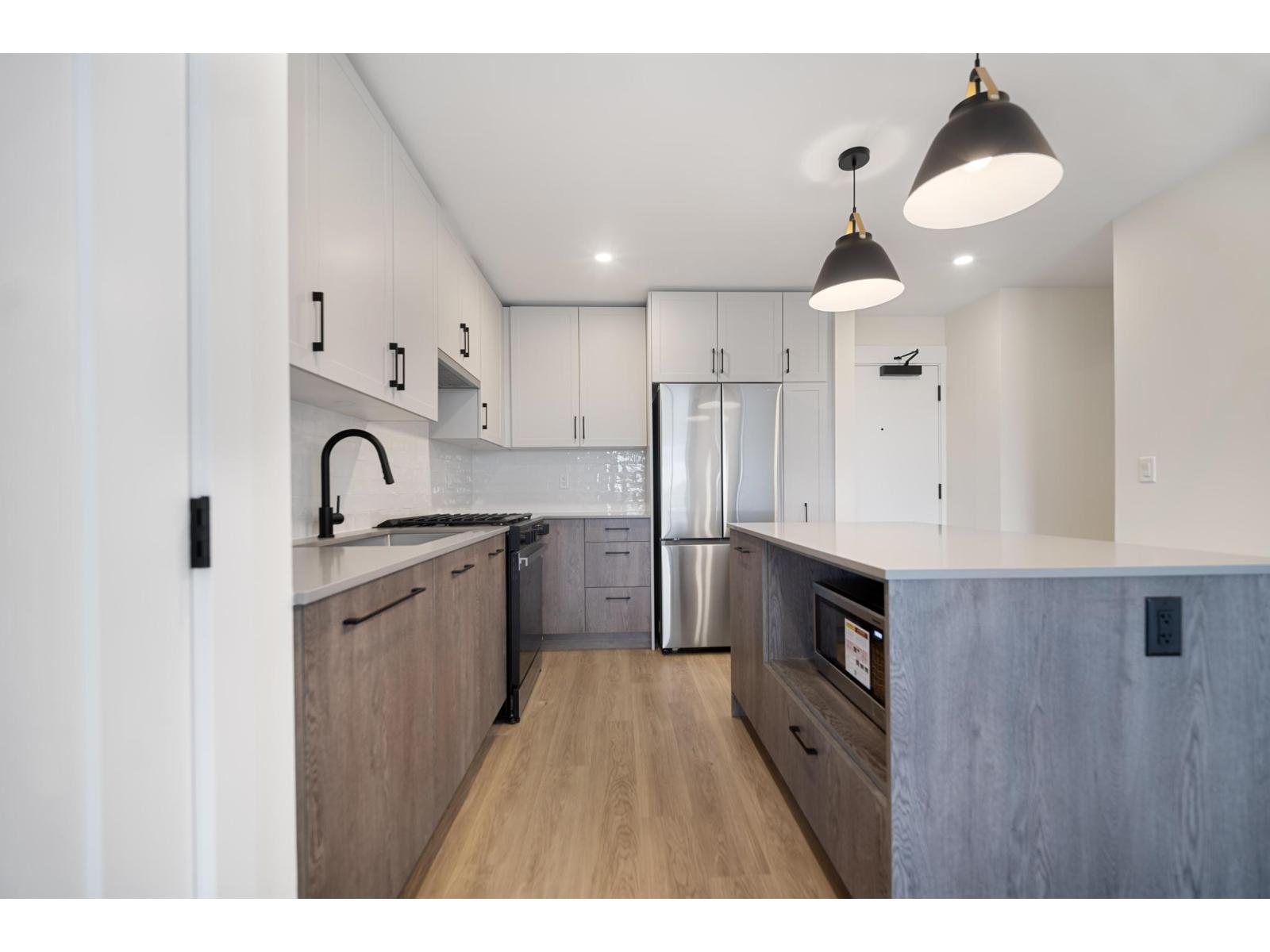 503 27215 ALDERGROVE TOWN CENTRE DRIVE