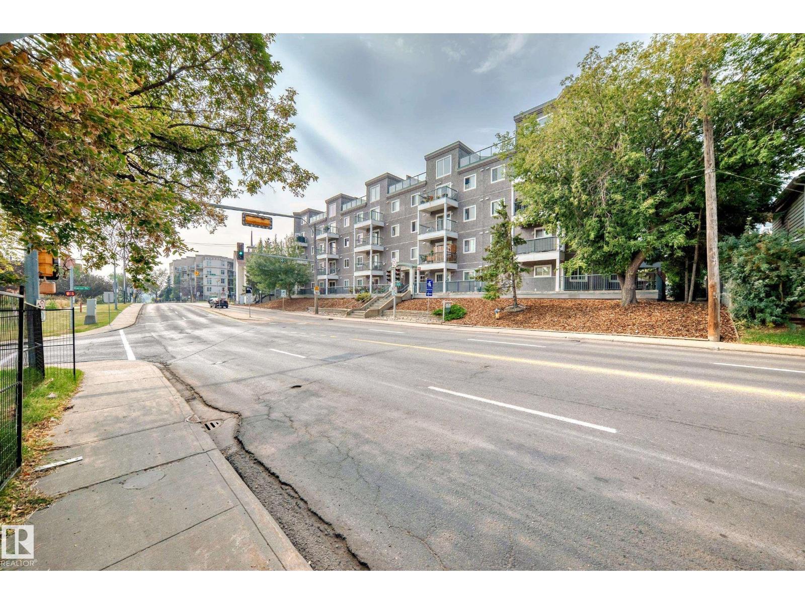 #307 10118 95 ST NW