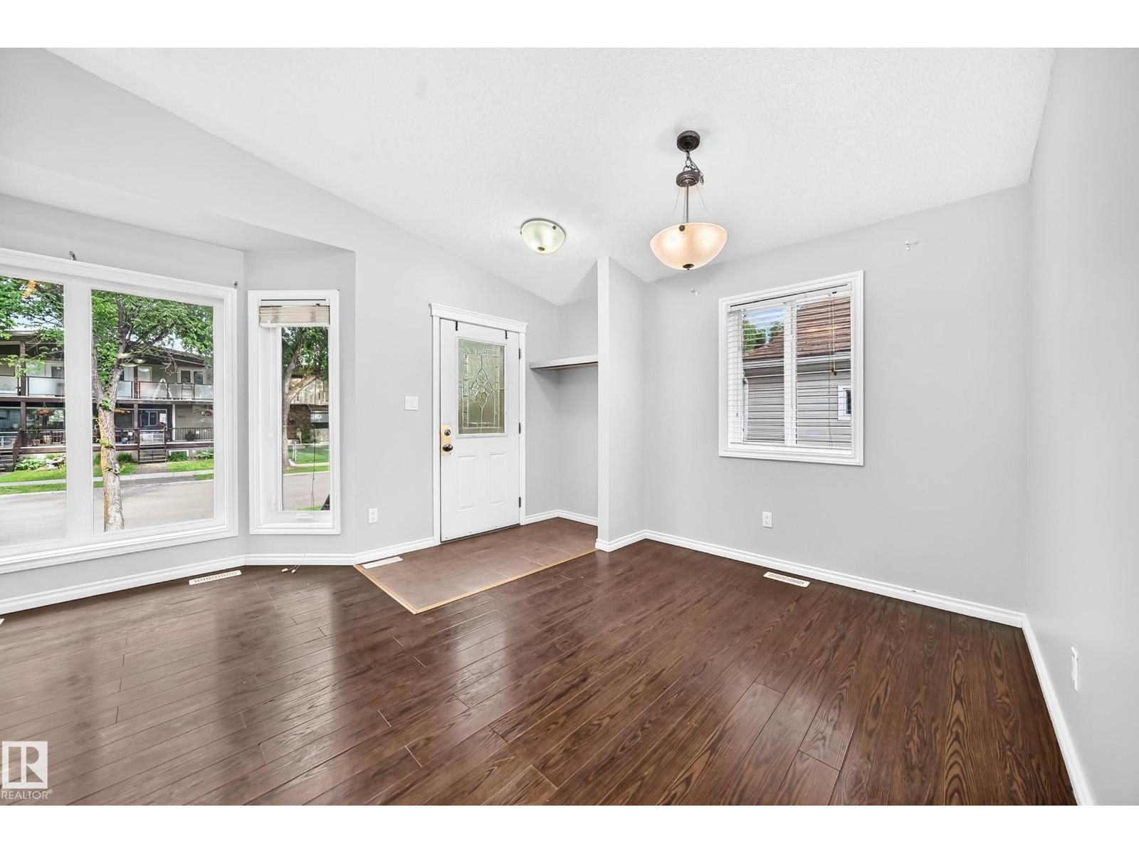 12124 122 ST NW