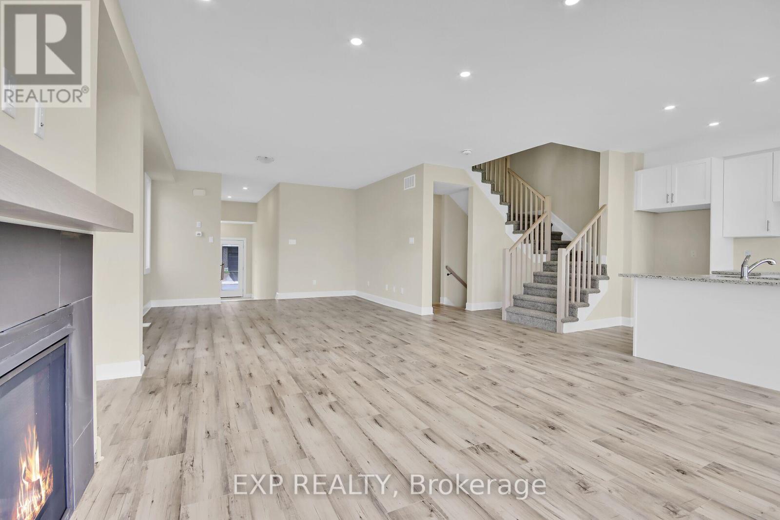 15 REYNOLDS AVENUE